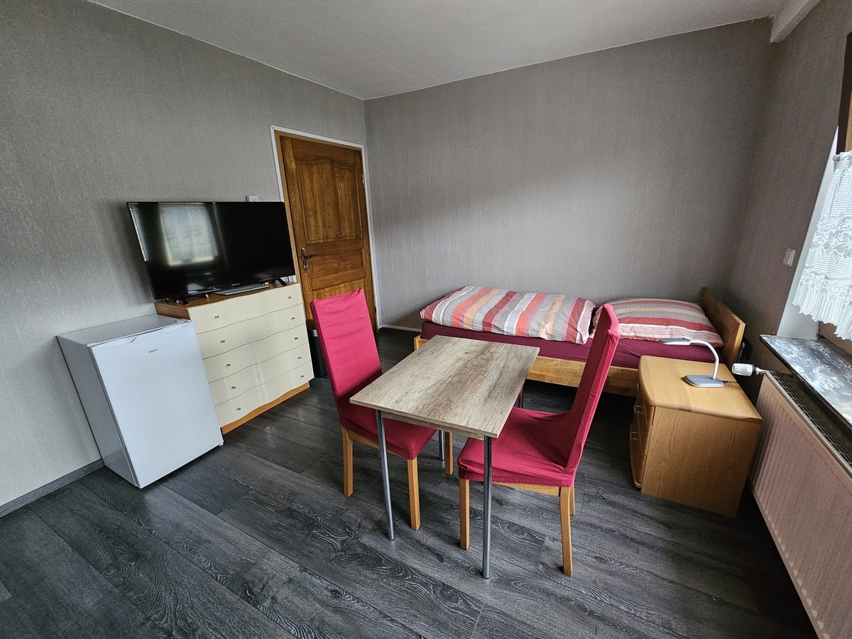 Wohnung 1 - Blick vom Schlafzimmer-Fenster